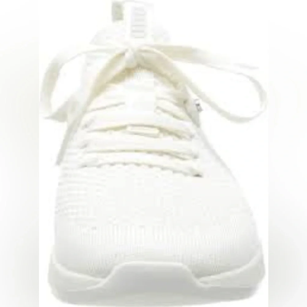 🔥🔥NWT UGG Women Tay Knit Triple White Mesh Walking Shoes size 12 M